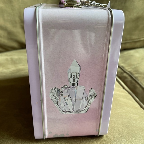 Brand new NWT Ariana Grande R.E.M. Lunchbox Limited Edition - Picture 6 of 14